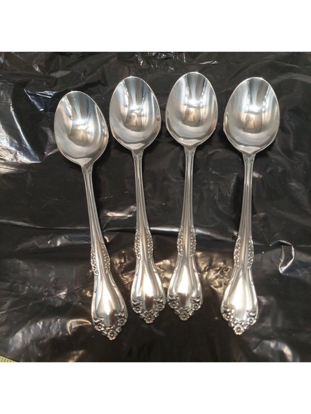Oneida Mansfield Soup Spoons Stainless 6” Wm A Rogers Deluxe - Set of 4